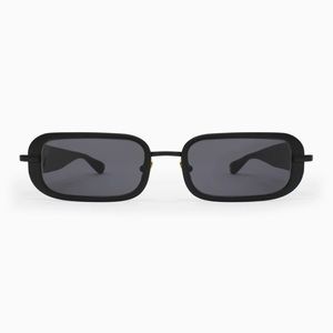 Apercru Emna black sunglasses